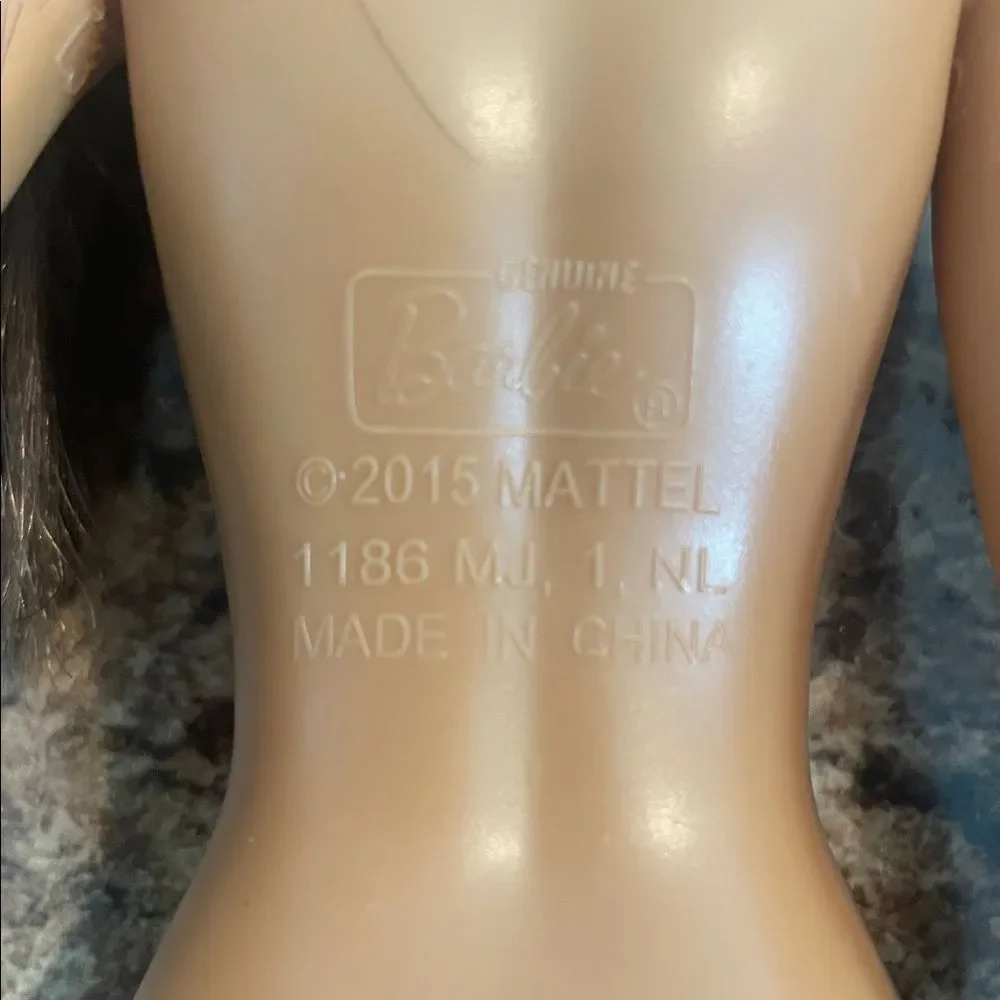 Mattel Bath & Hair Dolls with Blonde and Brown Hair 2015 barbie 2 lot